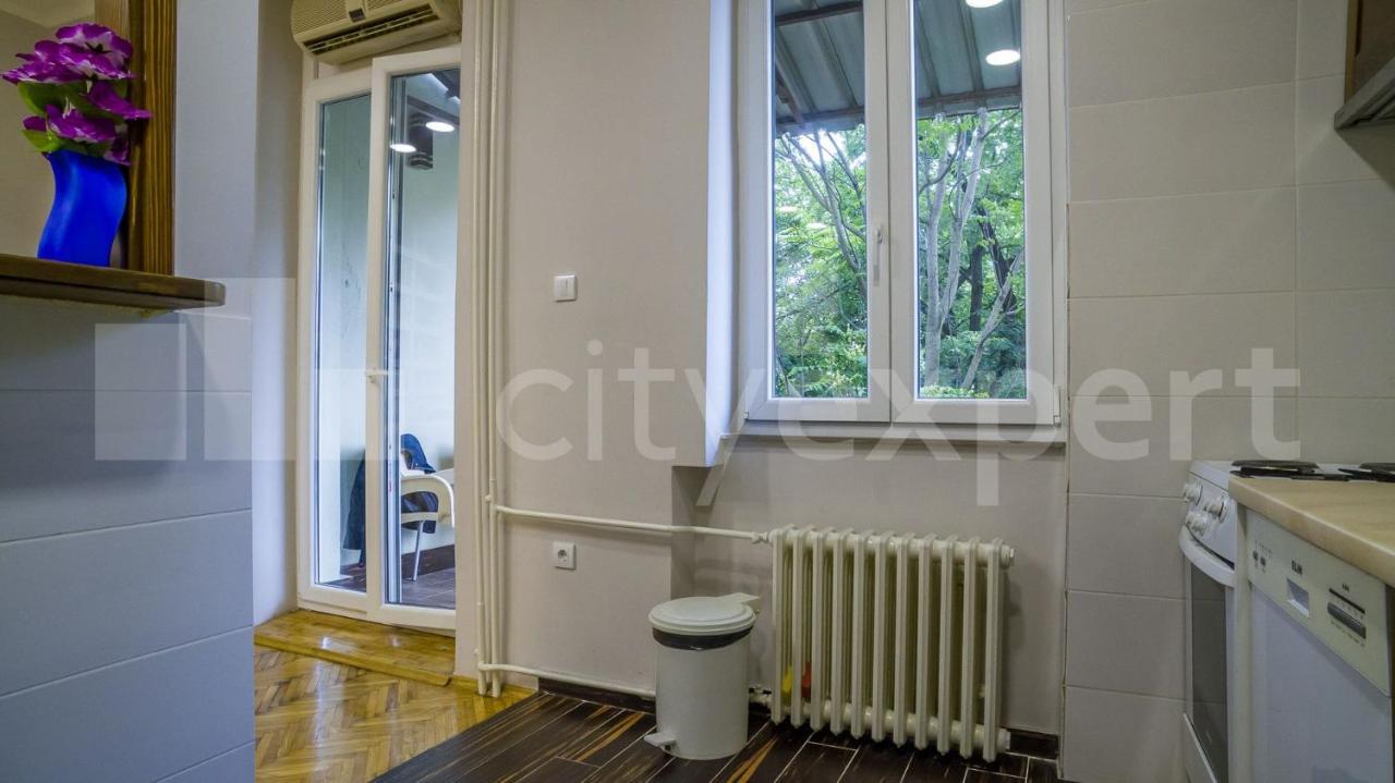 Downtown Apartment In Walk Zone With 3 Bedrooms And Garage Novi Sad Ngoại thất bức ảnh